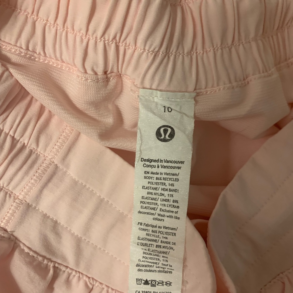 Lululemon Hotty Hot Shorts Light Pink - 10 - Picture 2 of 3